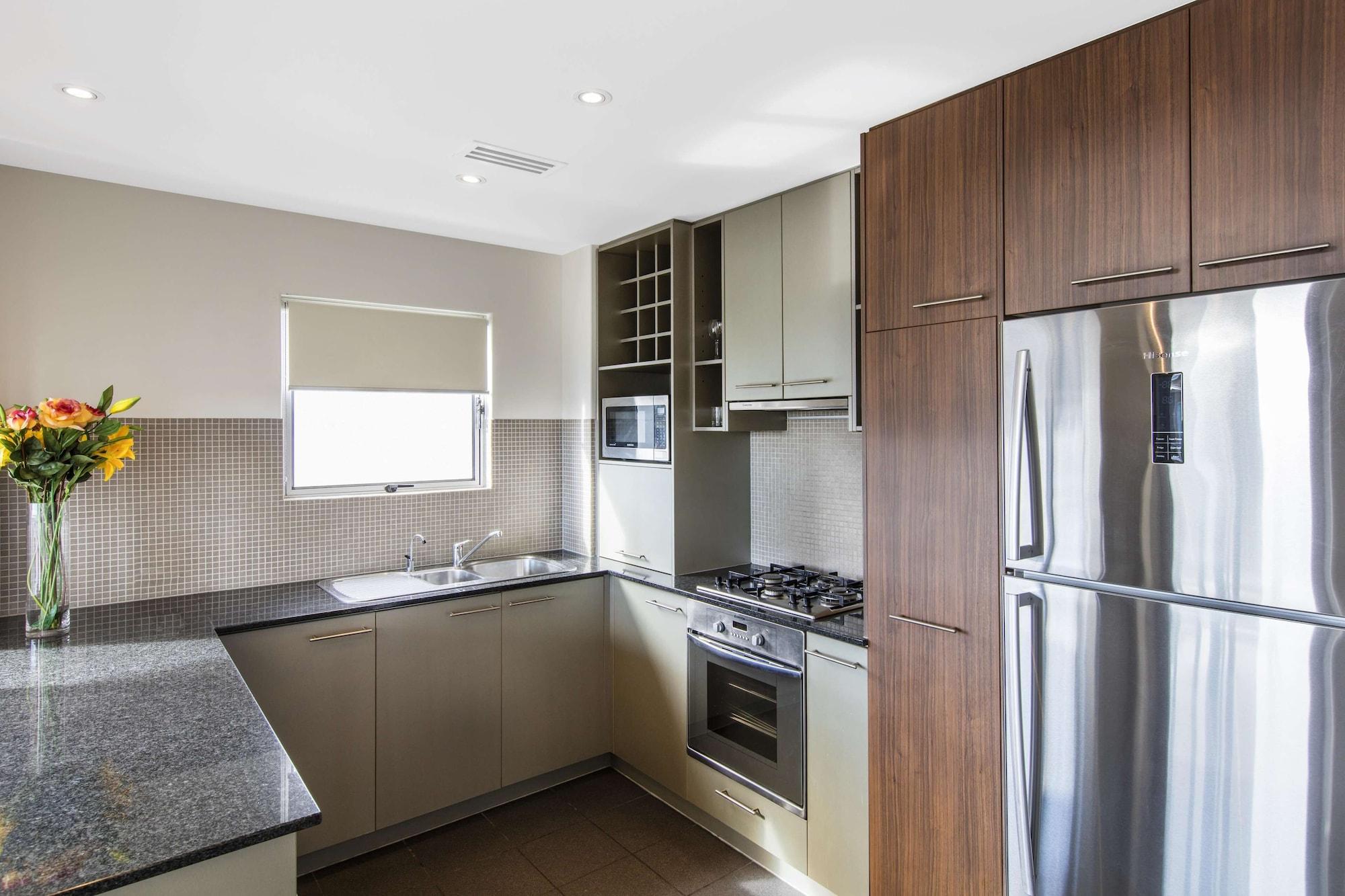 Oaks Brisbane Mews Suites Exterior foto