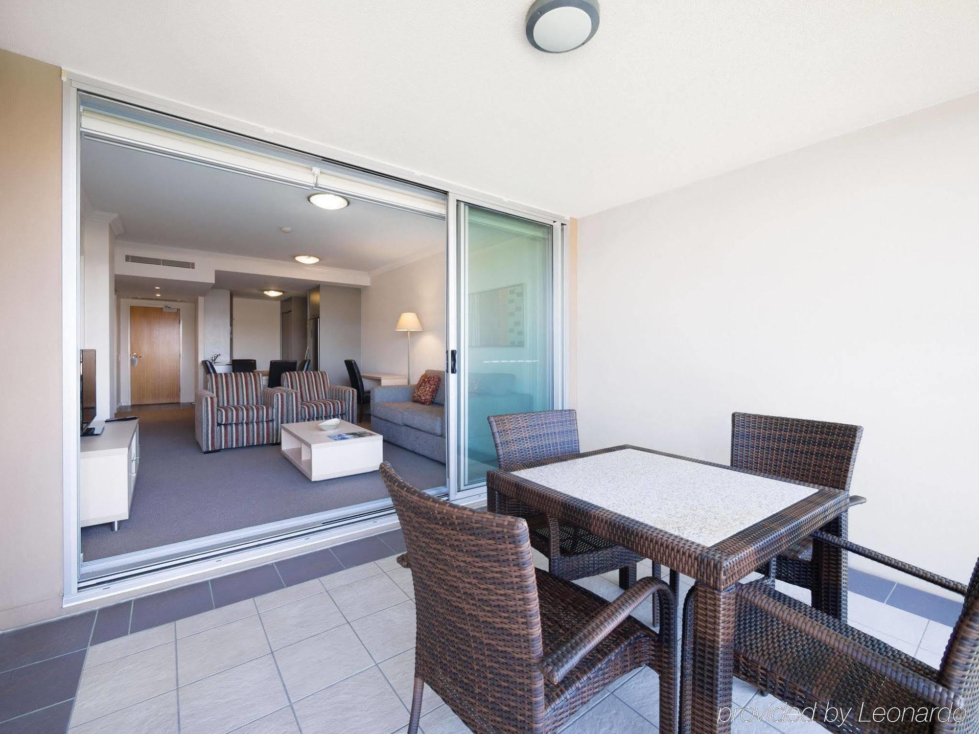 Oaks Brisbane Mews Suites Exterior foto