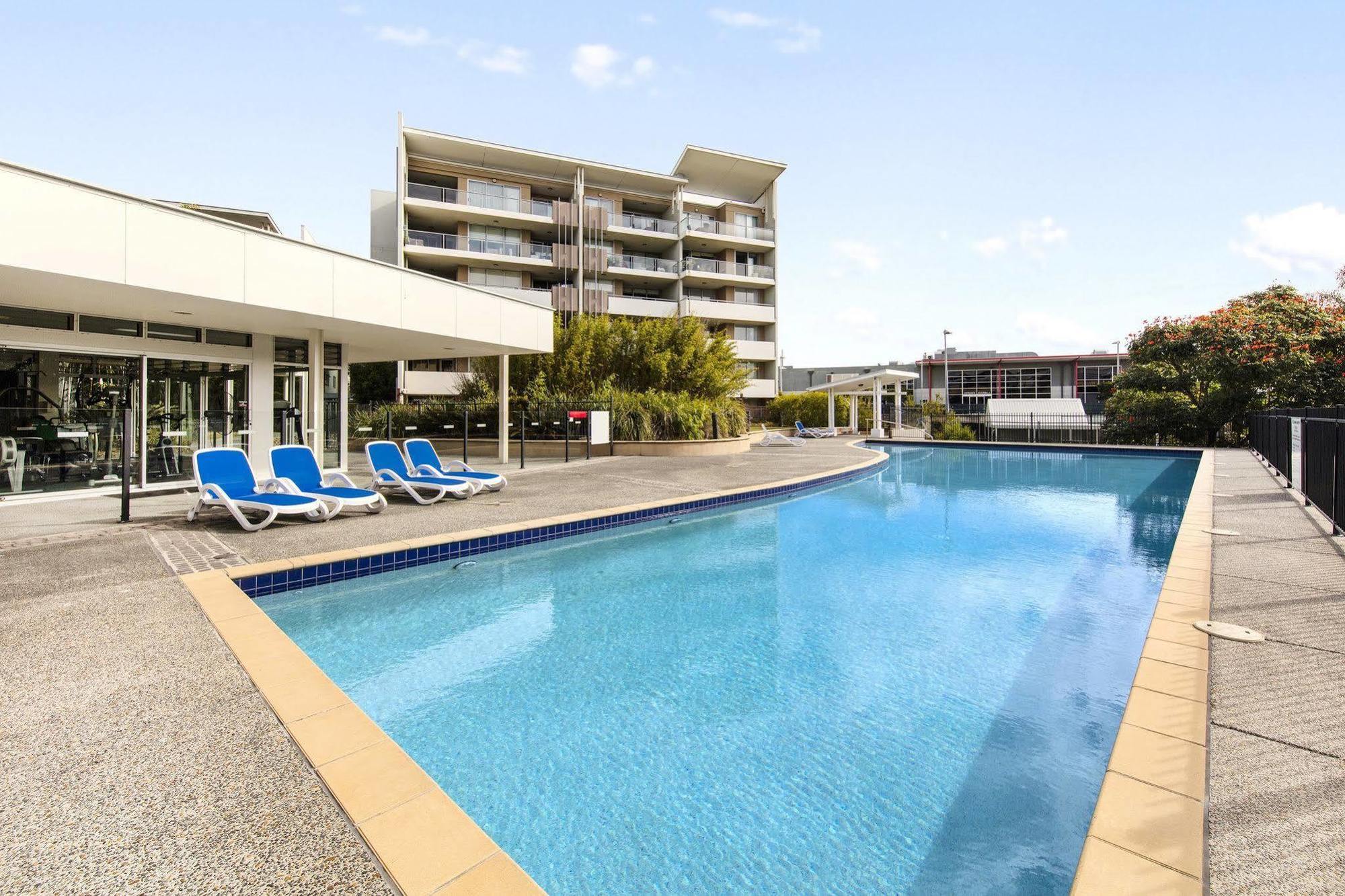 Oaks Brisbane Mews Suites Exterior foto